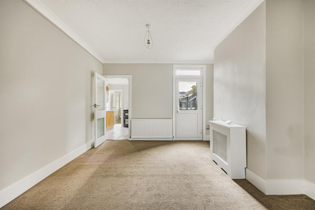 House in Reading - View 4