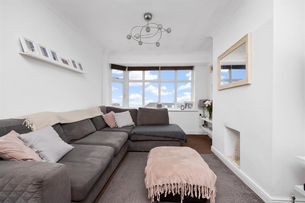 House in Brighton - View 4