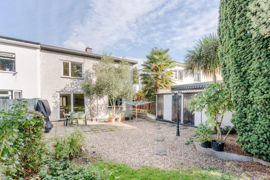 3-bed semi-detached on Badenham Grove, Lawrence Weston, Bristol, £289,995