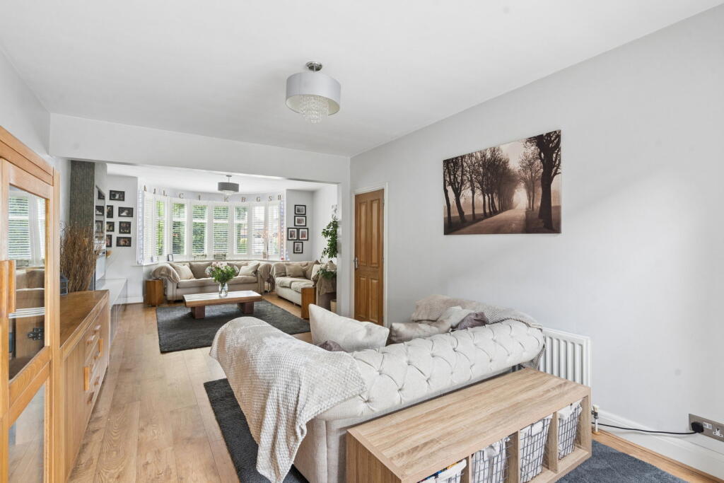 House in London - View 3