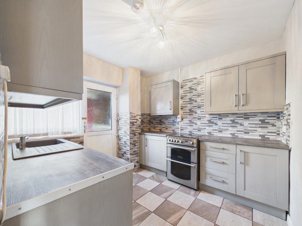House in Hull, Bilton Grange - More