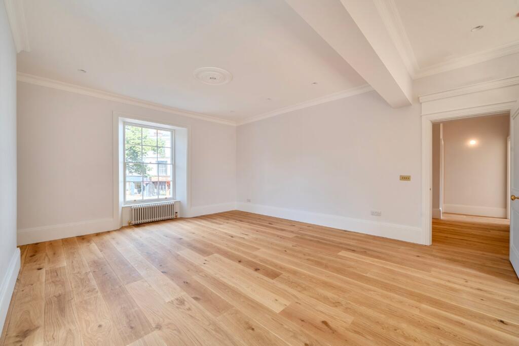 Apartment in Winchester, The Soke - More