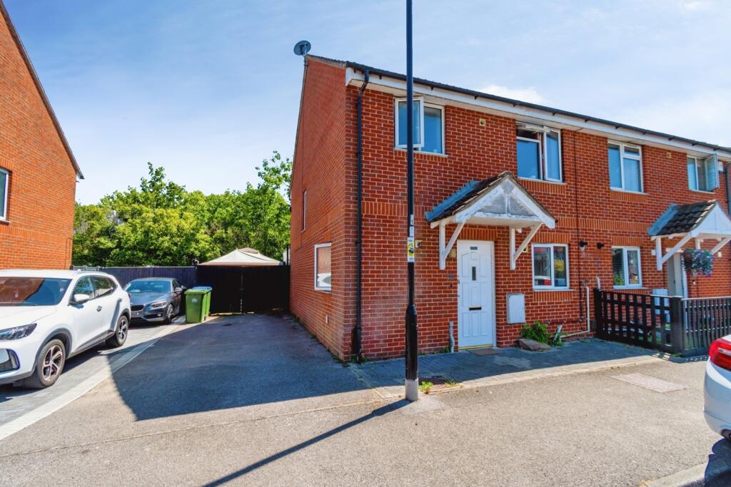 Main image of property: Leaside Way, SOUTHAMPTON, Hampshire, SO16