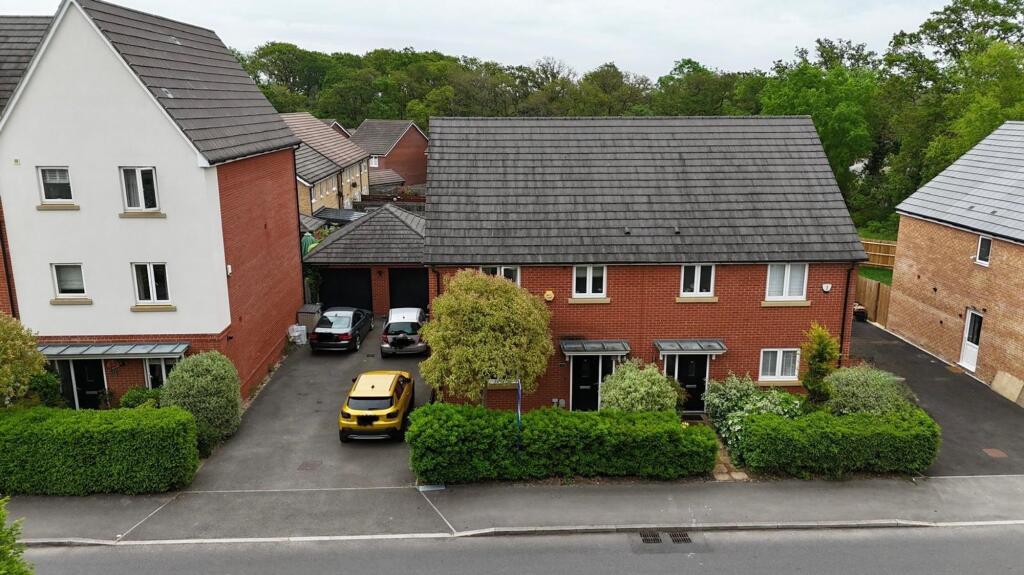 Main image of property: Appleton Way, Shinfield, RG2