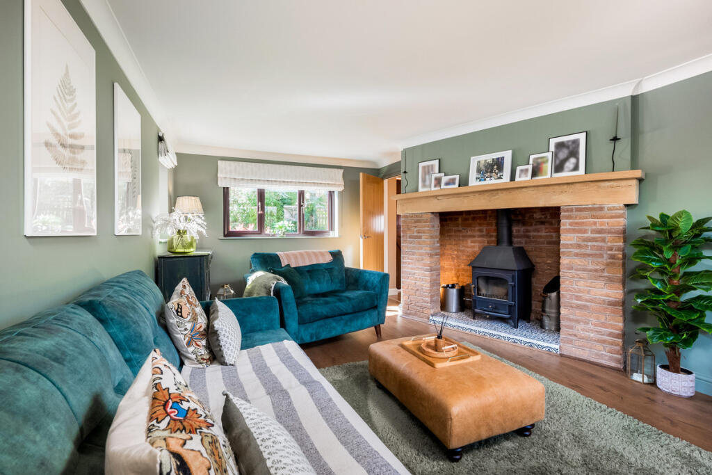 House in Warwick, Stoneleigh - View 4