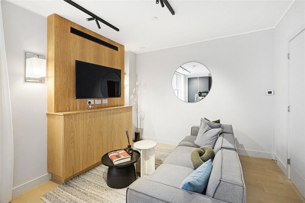 2 bedroom duplex for rent