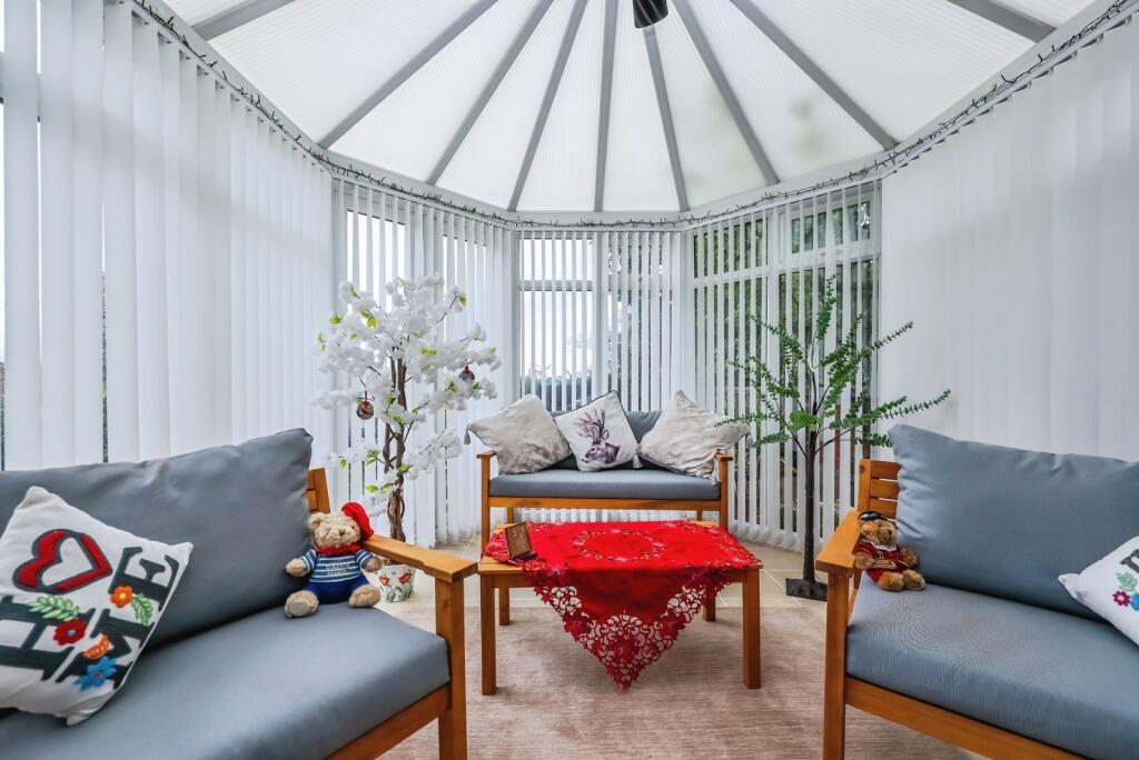 Summerwood Lane, Clifton, Nottingham, NG11 - More