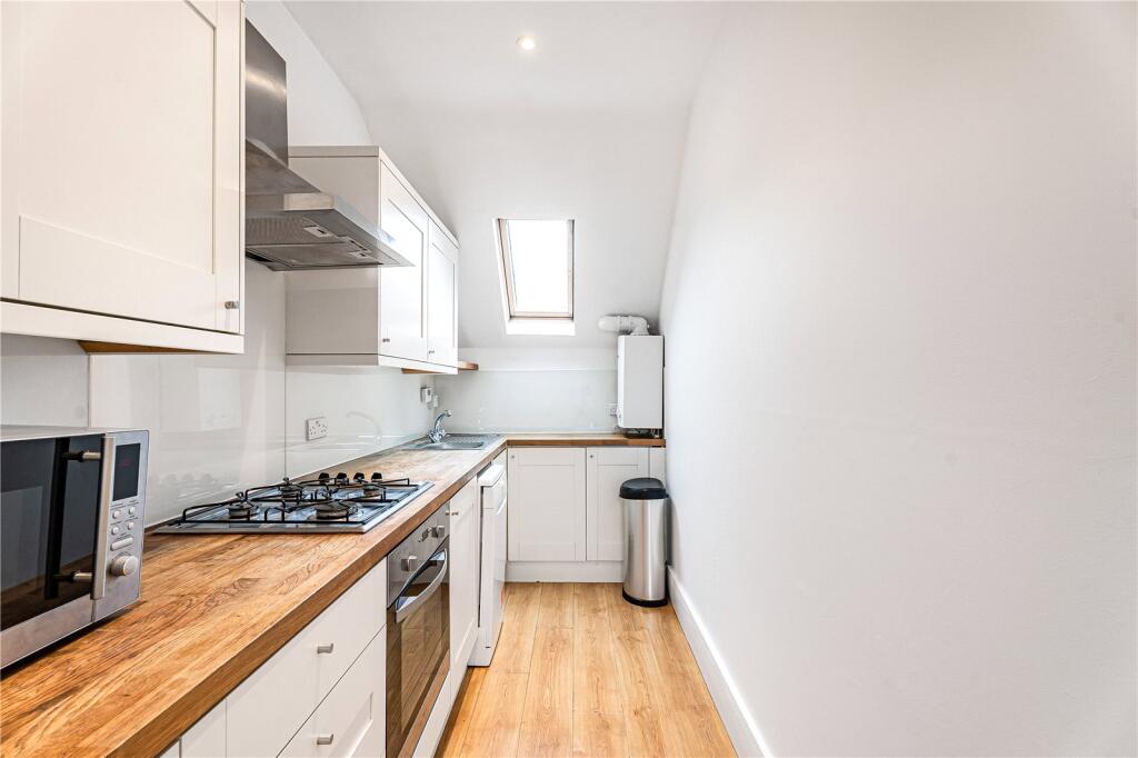 Apartment in London - View 4