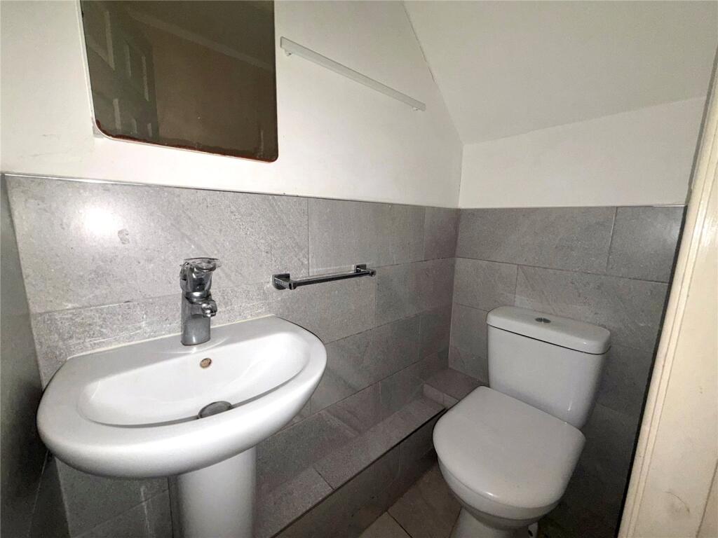 House in Bury, Fairfield - More