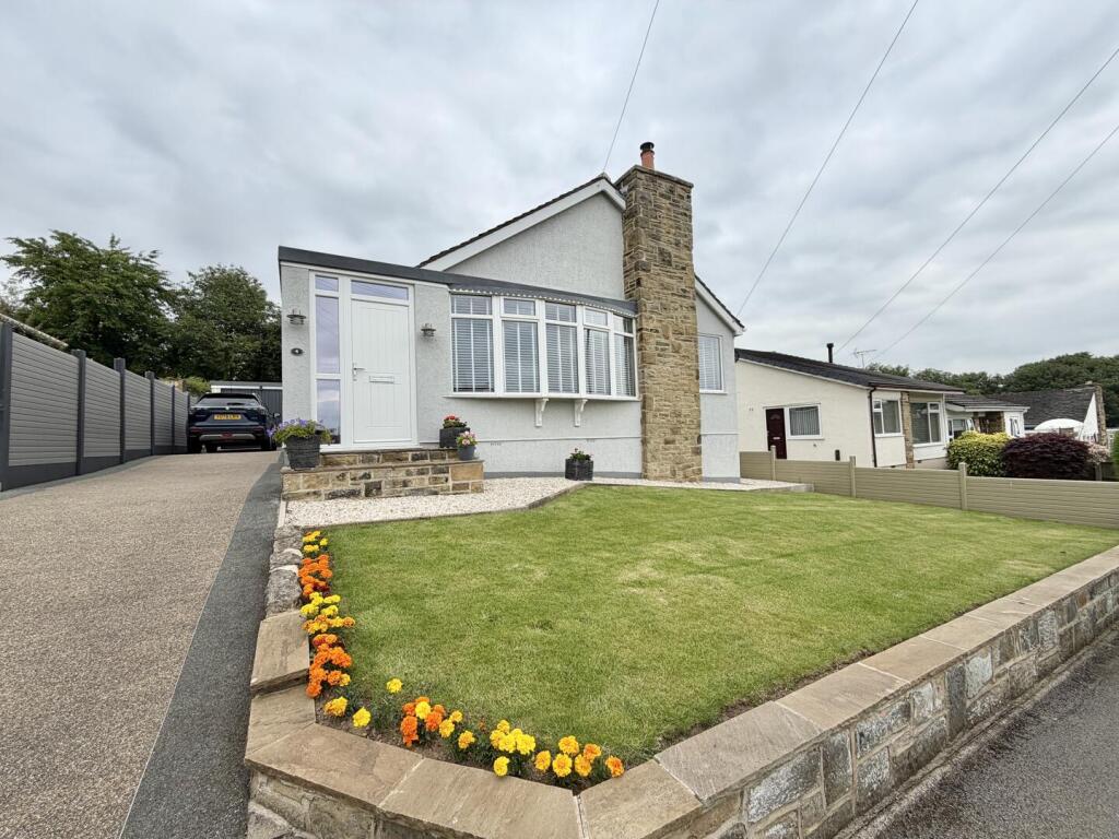 Main image of property: Pinfold Rise, Aberford, Leeds