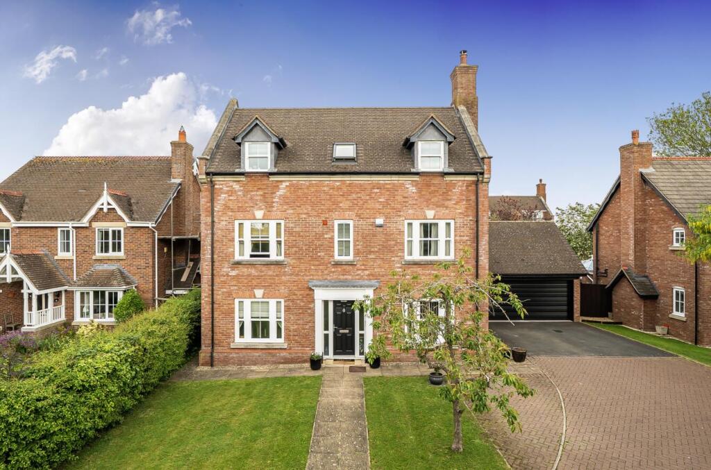 Sy4 3rg 5 bedroom detached house for sale in 5 Jaras Drive, Baschurch ...