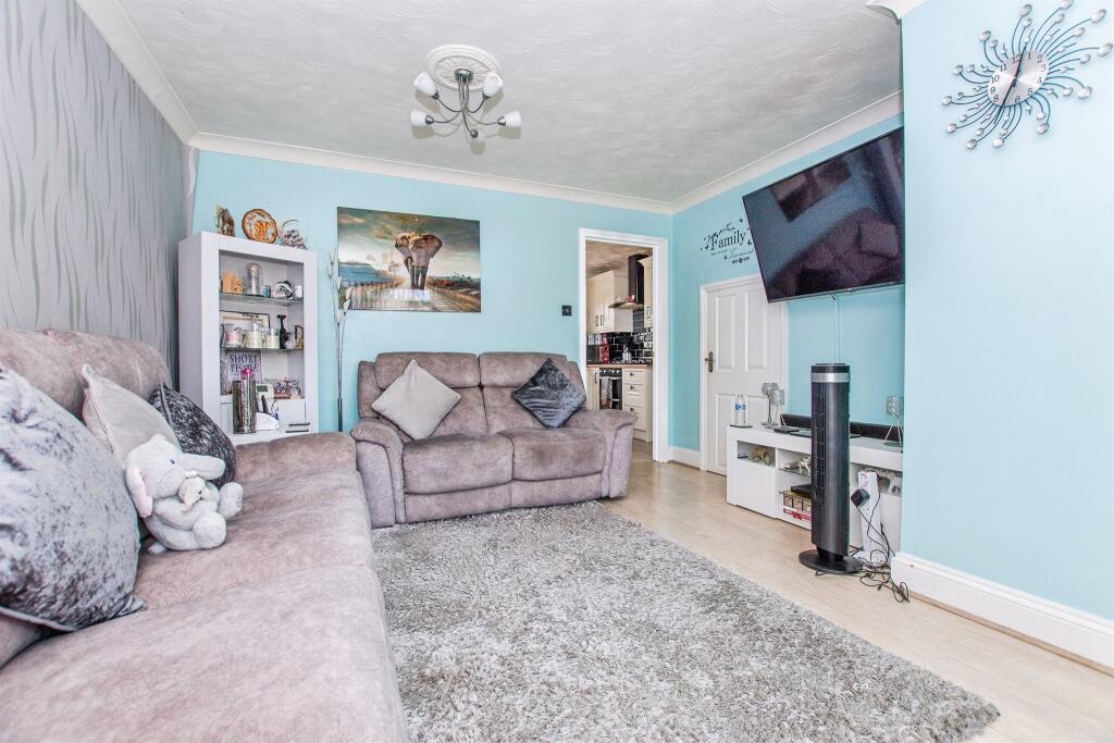 House in King's Lynn and West Norfolk, Walsoken - More
