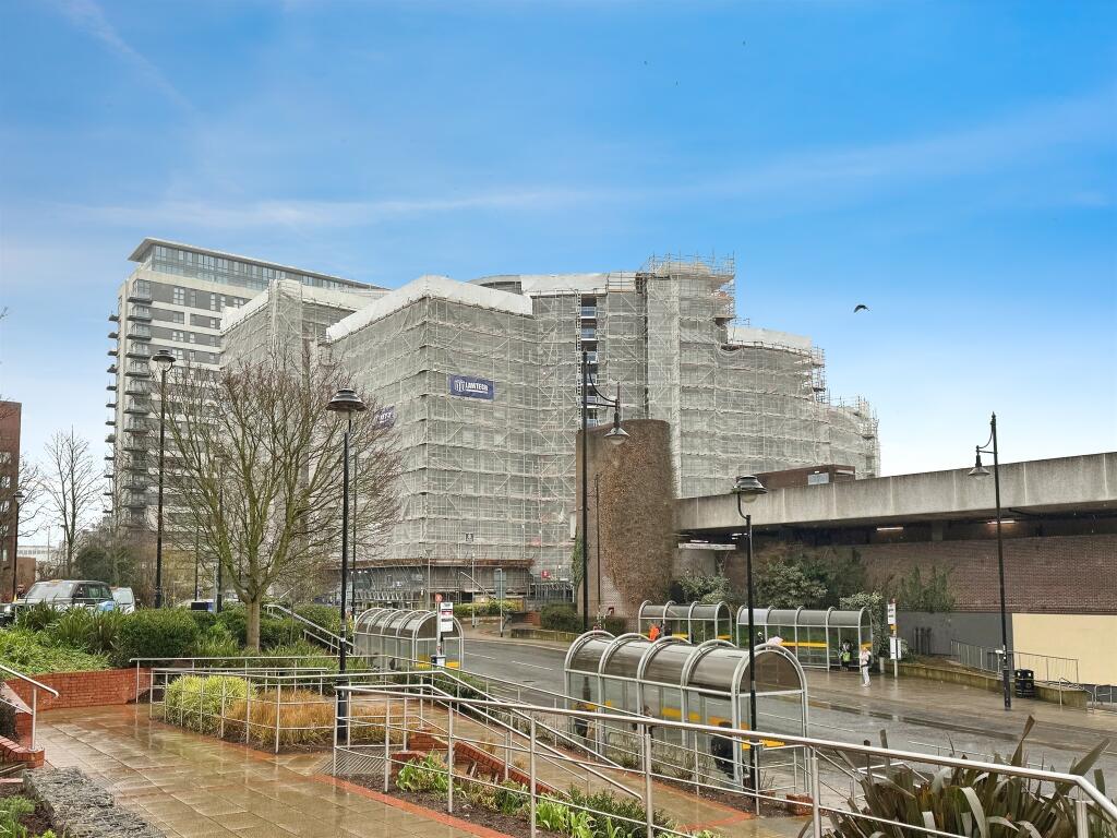 Main image of property: Alencon Link, Basingstoke