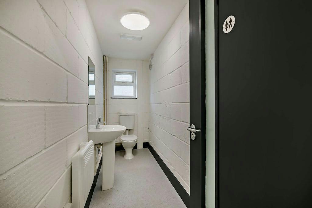 bowthorpe-park-industrial-estate_unit-units-23-24_2025 (9).jpg