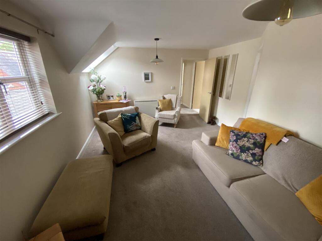 Additional image 3 of Mossvale Close, Old Hill, Cradley Heath