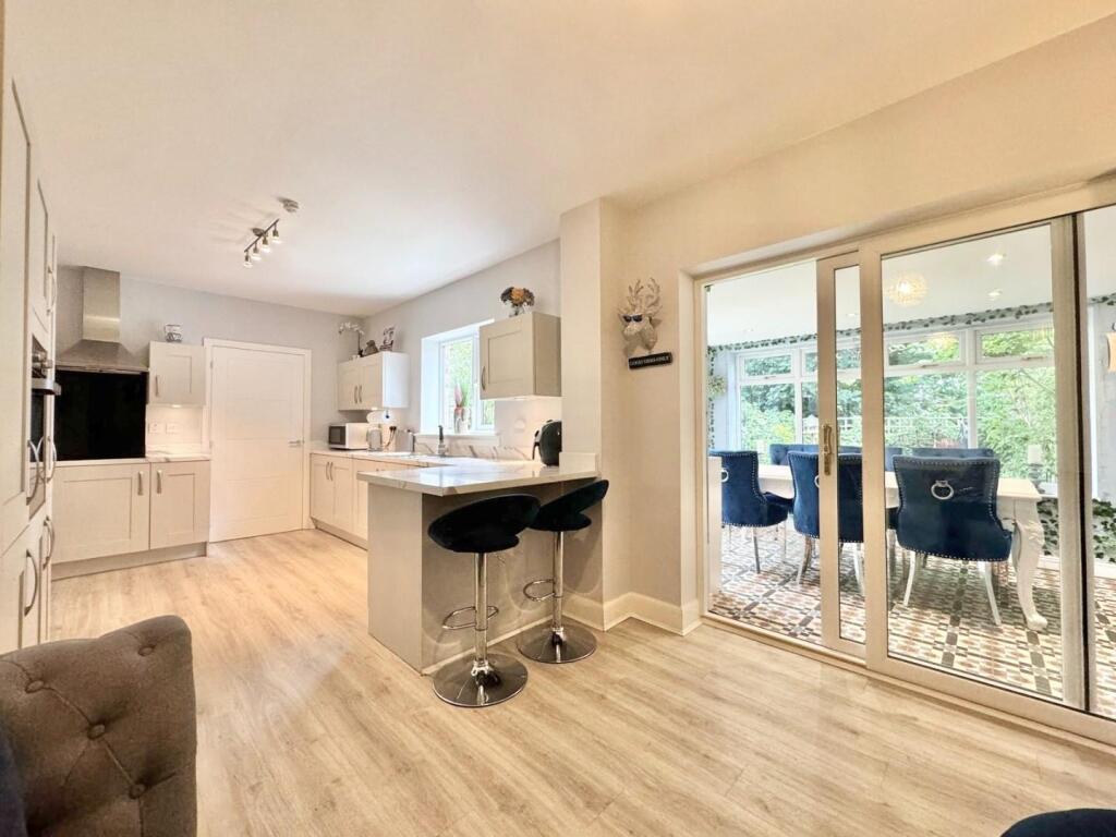 Raley Drive, Barnsley, S75 1FL photo 3