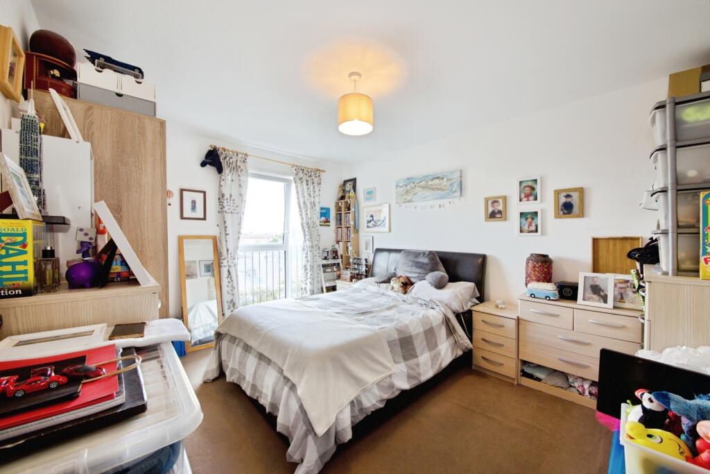 Apartment in London - View 4