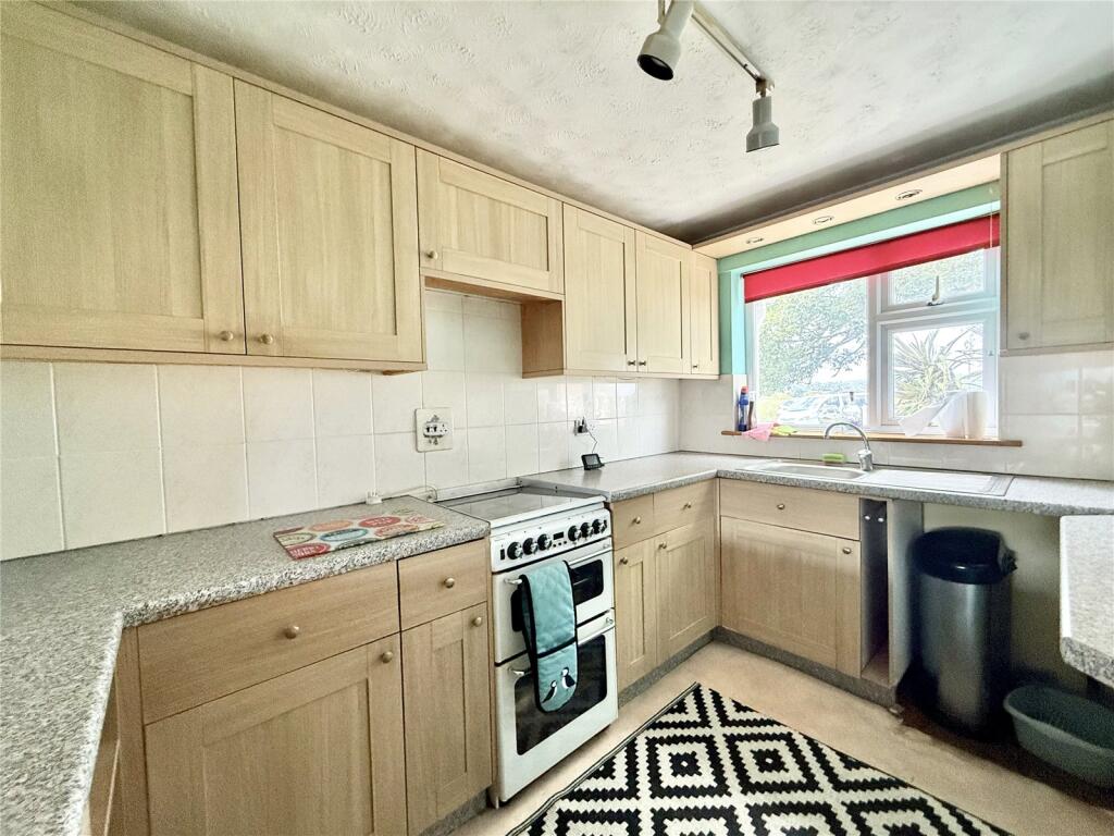 House in Eastbourne, East Sussex - View 4
