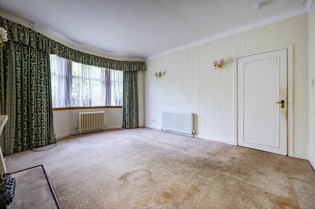 House in Glasgow, Springhall - View 4