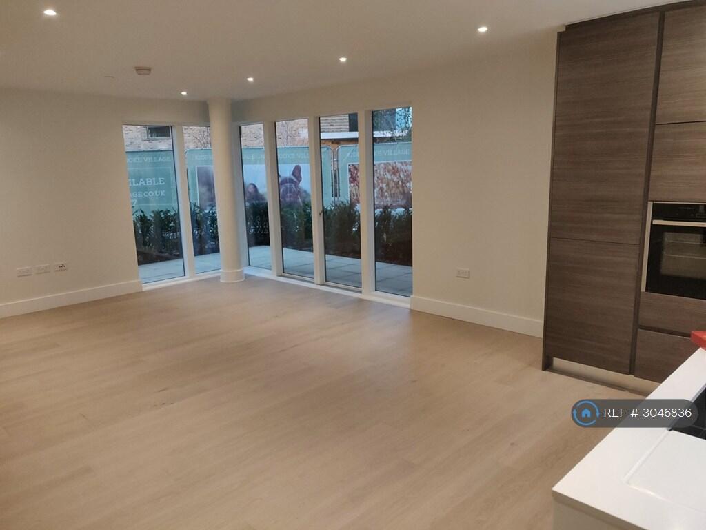 Apartment in London, Kidbrooke Village, Kidbrooke - View 2