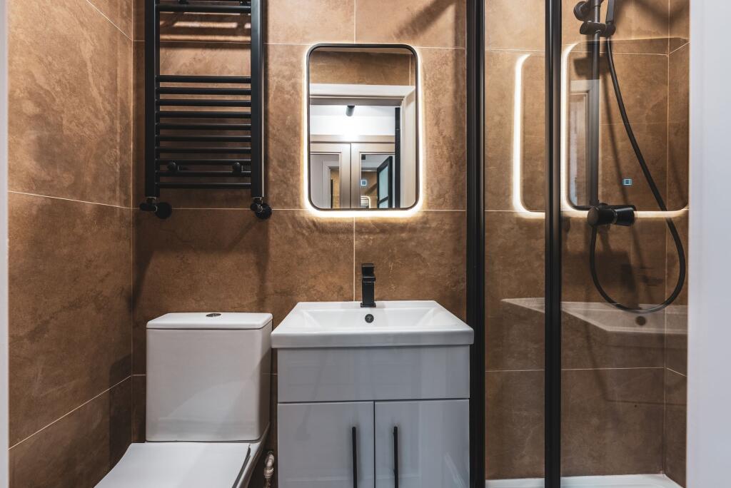 Additional image 9 of Warwards Lane, Birmingham, B29