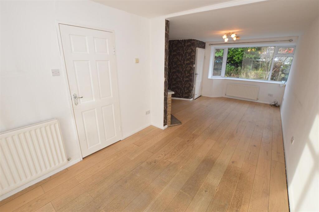 Laburnum Grove, Richmond photo 3