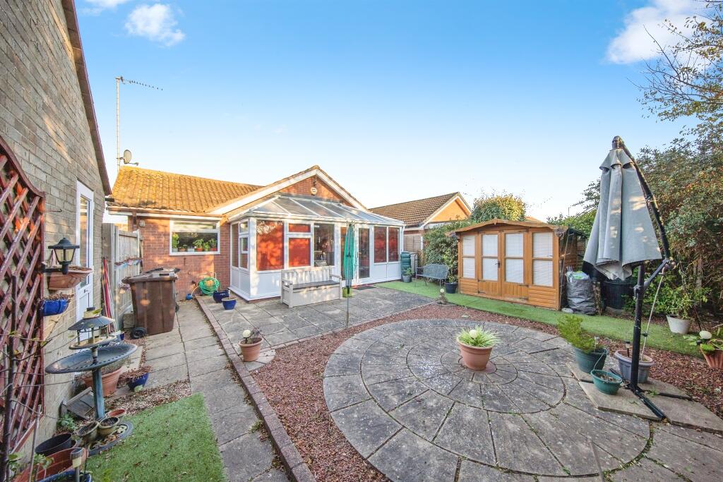 Holmwood Close, Clacton-On-Sea photo 2