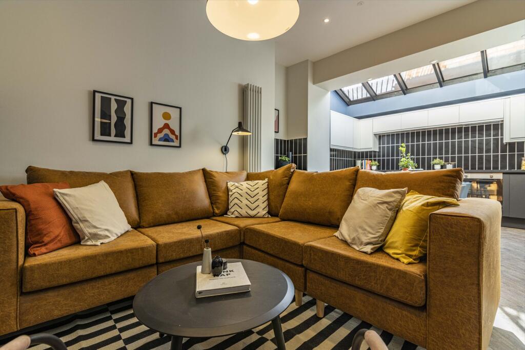 Apartment in Nottingham - More