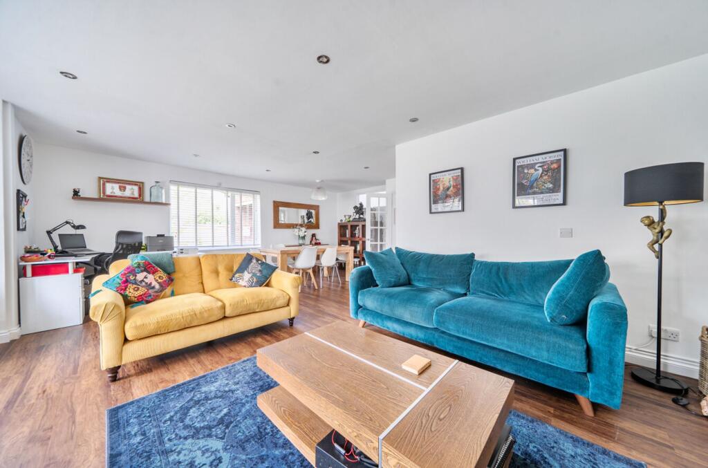 House in Chichester, Plaistow - View 5