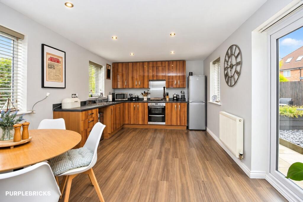 House in Lincoln - View 4