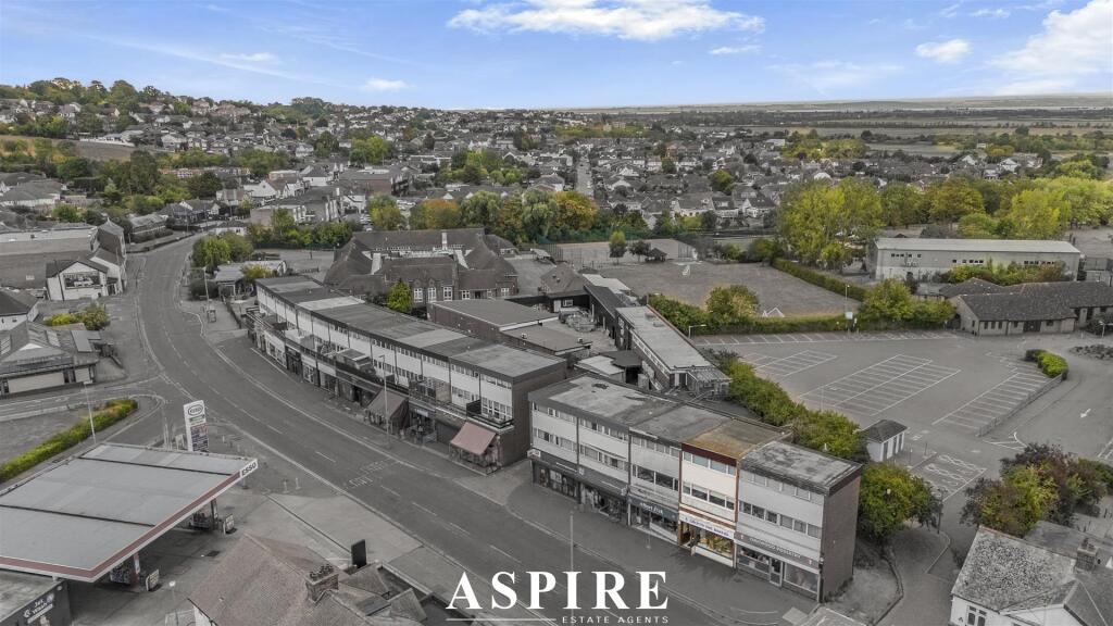 Apartment in Castle Point, Benfleet - View 2