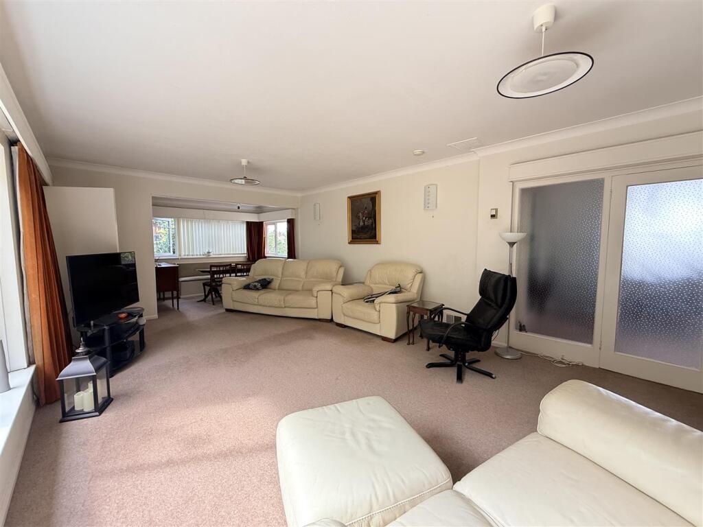 House in Dudley - View 3