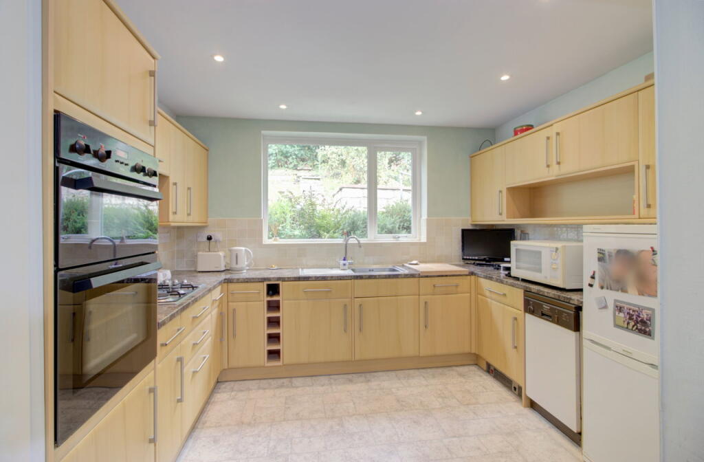 The Willow Falls, Bath, BA1 7DG photo 4