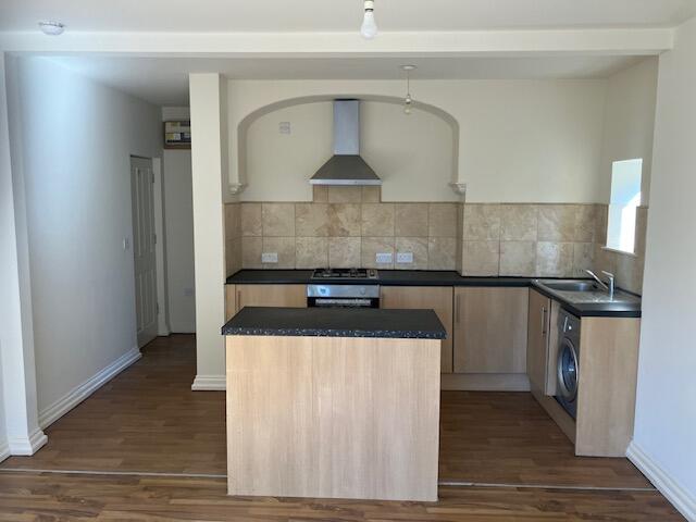 Apartment in Walsall, West Midlands - View 5