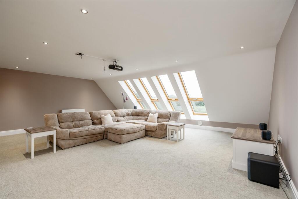 Additional image 23 of Whitefields Road, Solihull