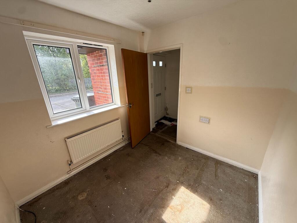 House in Bolsover, Pinxton - More
