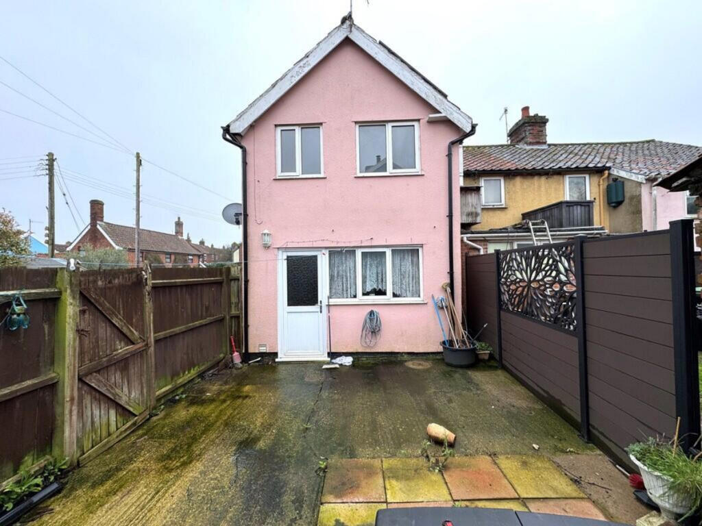 17 Valley Road, Leiston IP16 4AQ photo 3