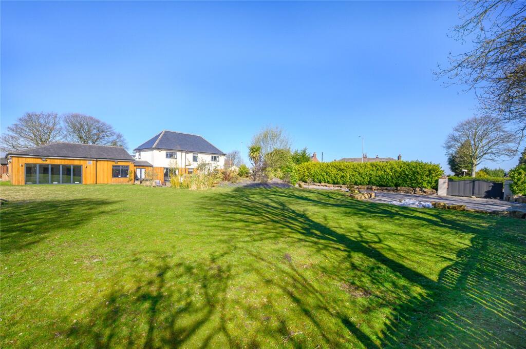 Additional image 16 of Broadway House, Wakefield Road, Drighlington, Bradford, West Yorkshire