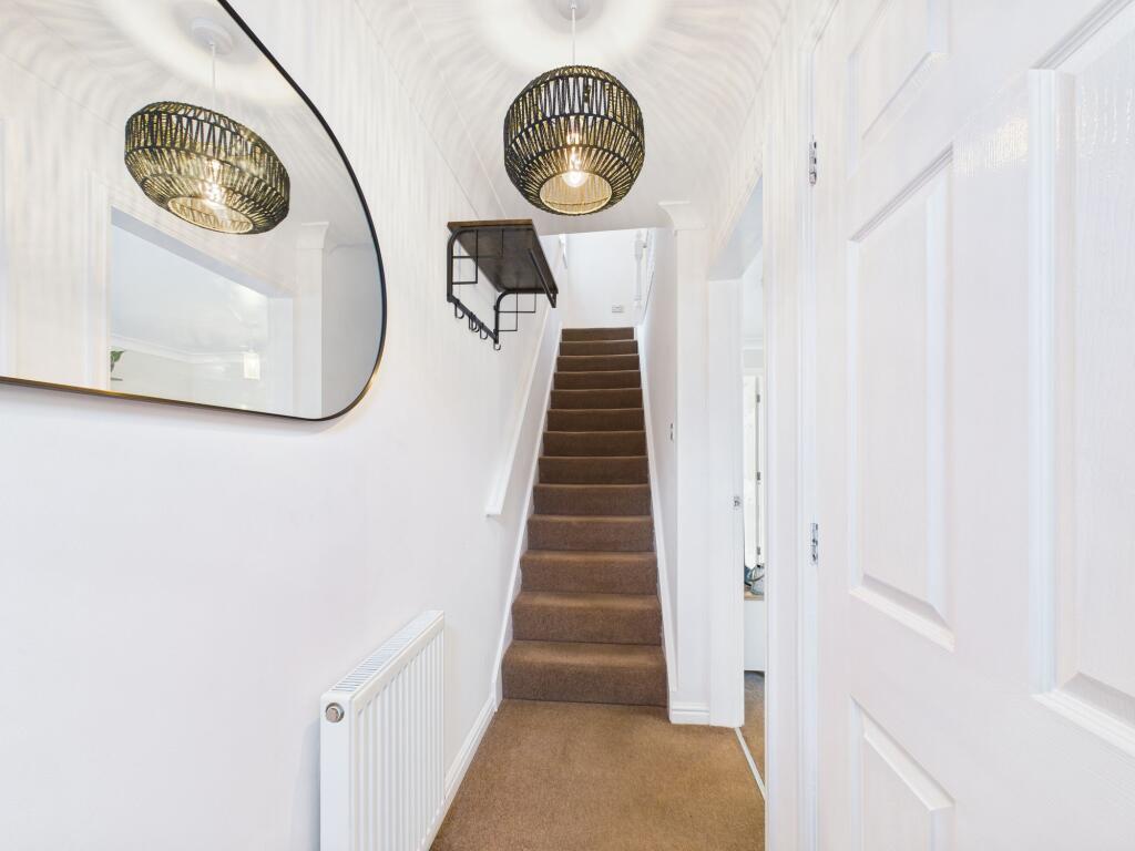 Larch Way, Selby, YO8 photo 4
