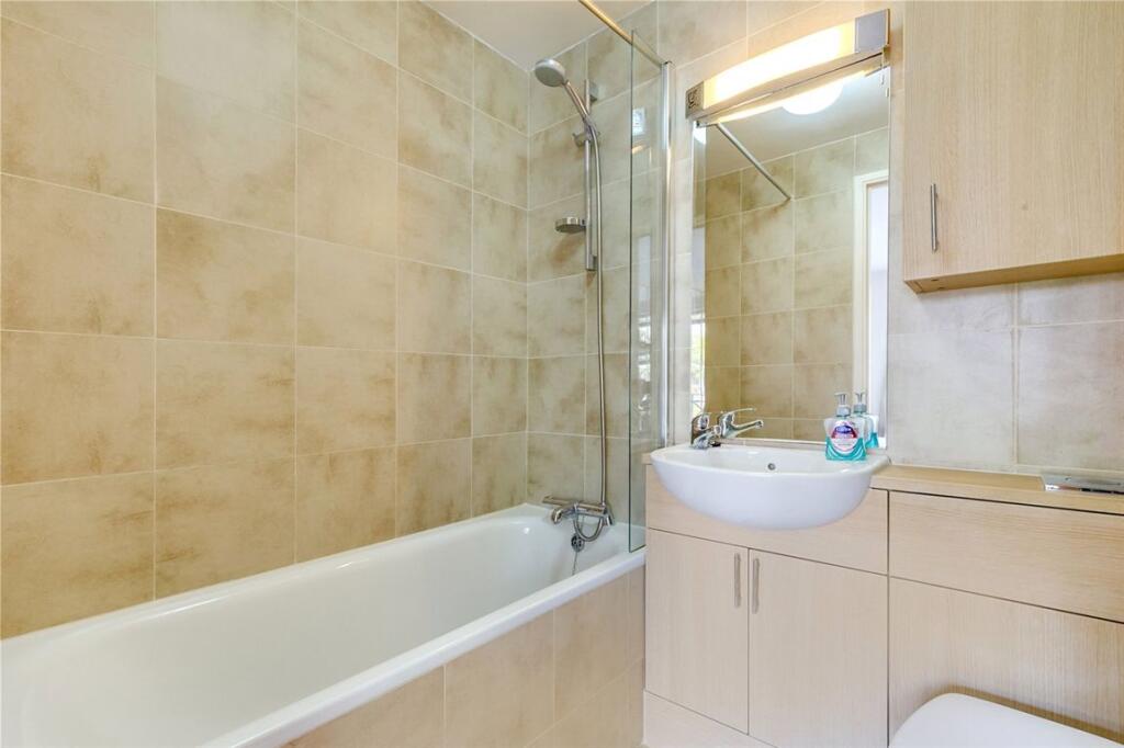 Apartment in London - View 4