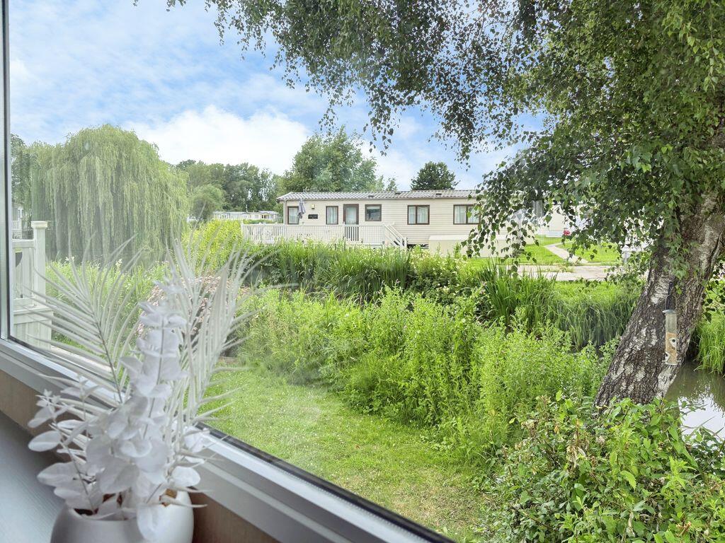 Main image of property: Mallard Lake, Cotswold Hoburne, Cotswold Lakes