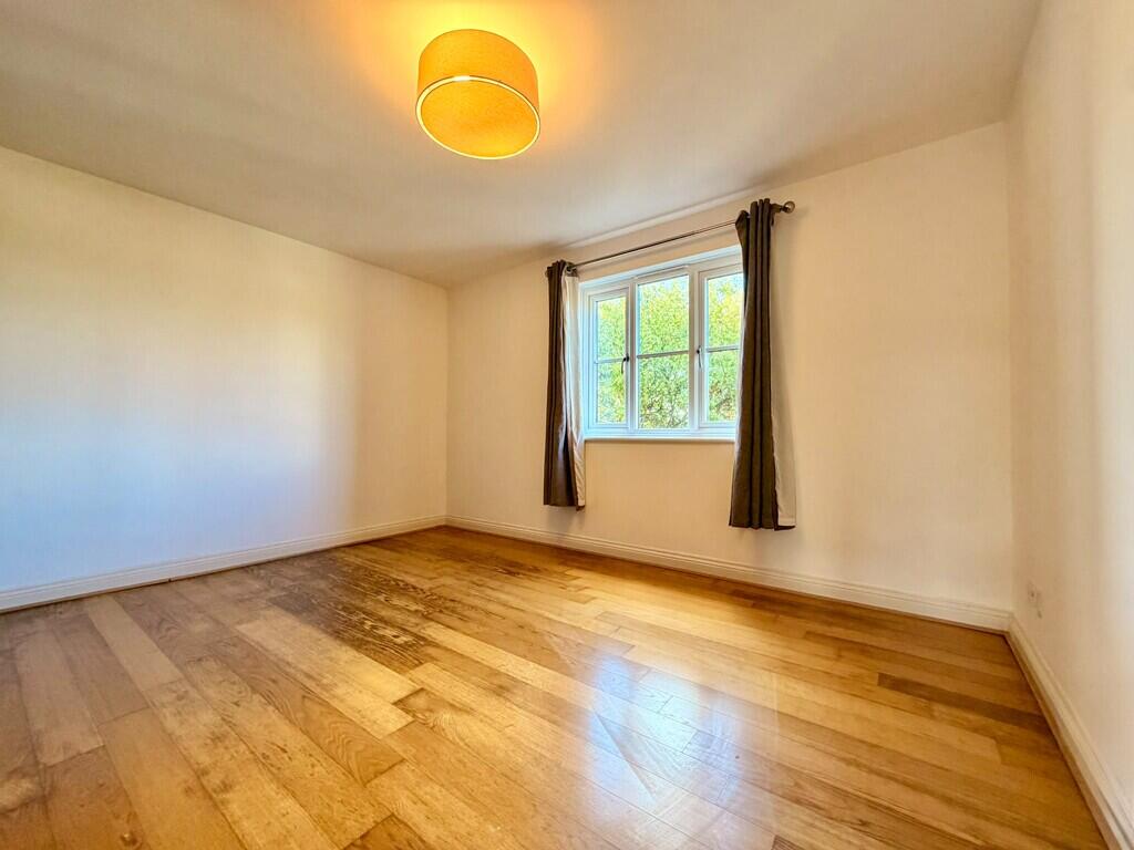 Apartment in Exeter - More
