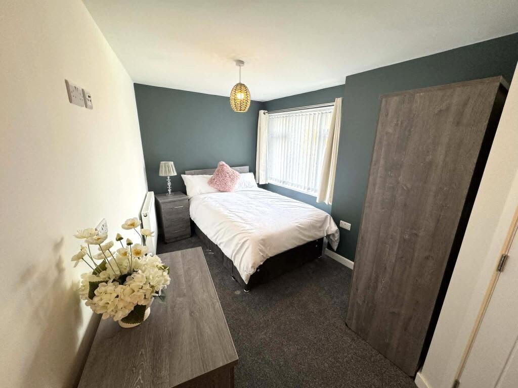 House in Bath - View 2