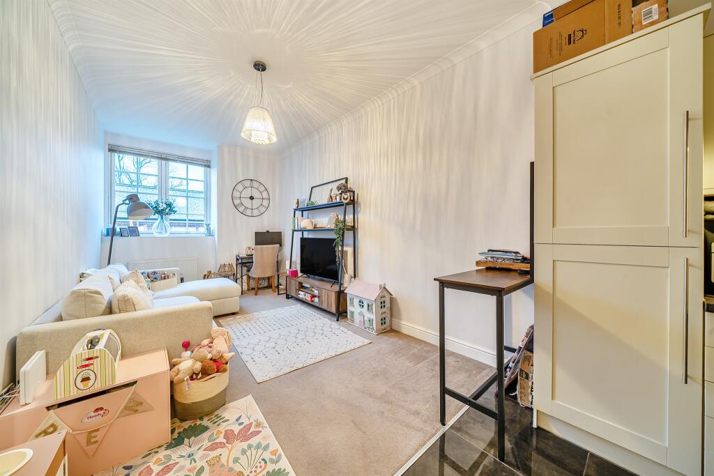 Additional image 8 of Beningfield Drive, London Colney, St. Albans