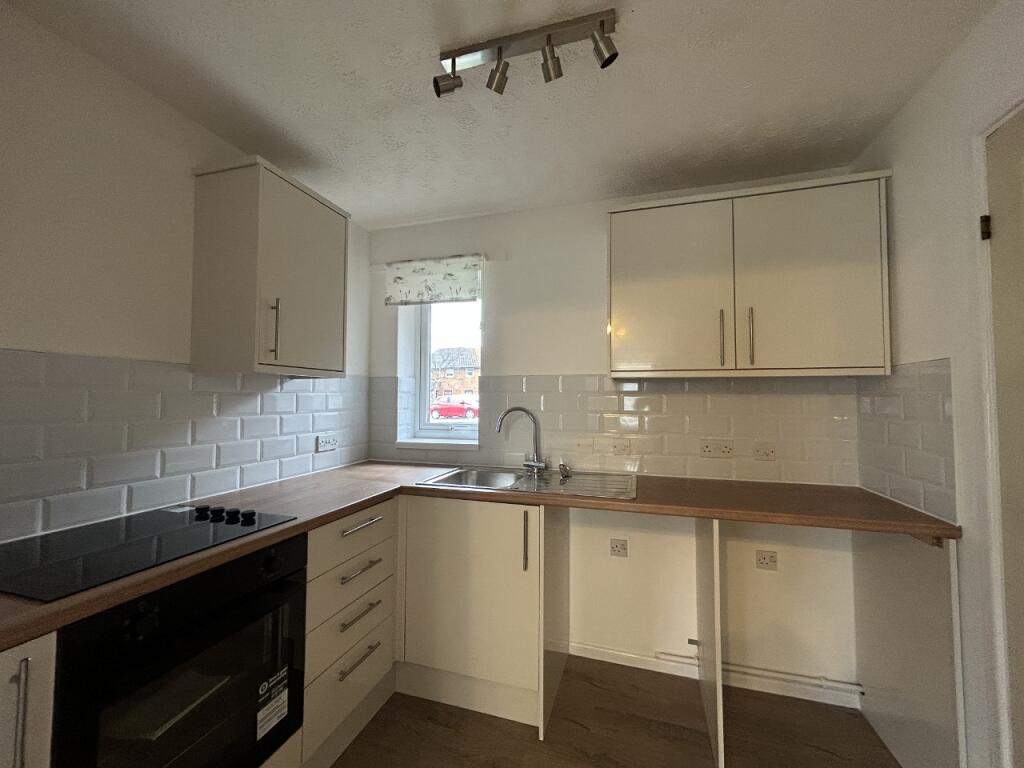 Cotswold Grove, Willenhall photo 2