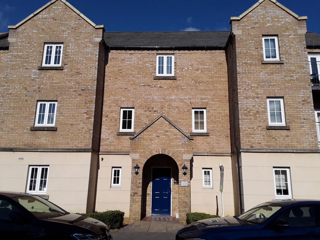 Main image of property: Avocet Close, Coton Park, Rugby, CV23