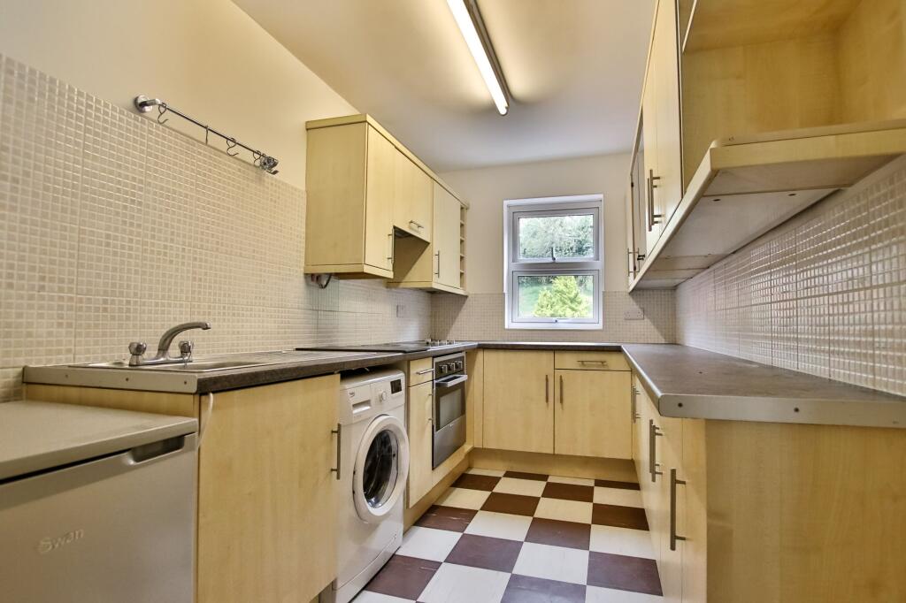 Apartment in Worcester - More