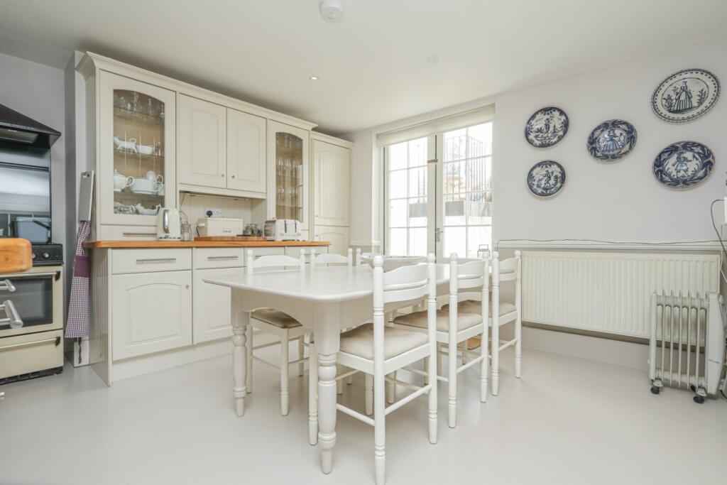 House in Canterbury - View 4