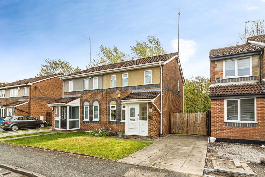 Main image of property: Pattishall Close, Manchester, M4