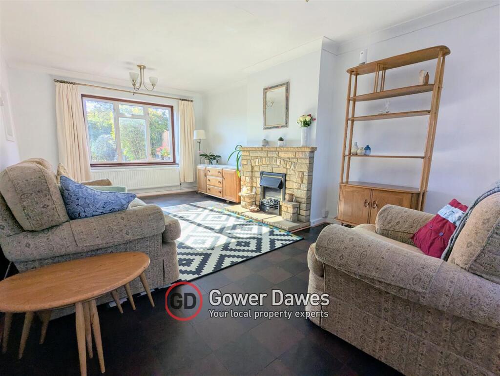 House in Chadwell St Mary, Essex - View 2